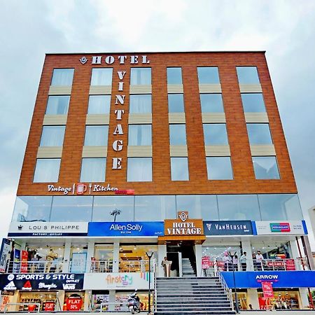 פנצ'קולה Hotel Vintage Zirakpur Chandigarh מראה חיצוני תמונה
