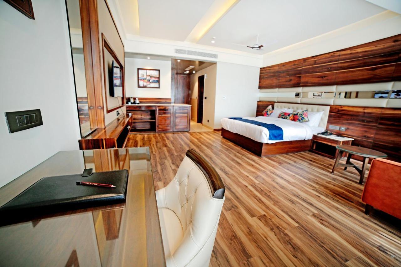 פנצ'קולה Hotel Vintage Zirakpur Chandigarh מראה חיצוני תמונה