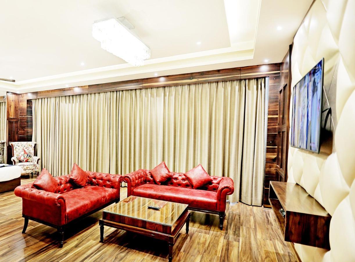 פנצ'קולה Hotel Vintage Zirakpur Chandigarh מראה חיצוני תמונה