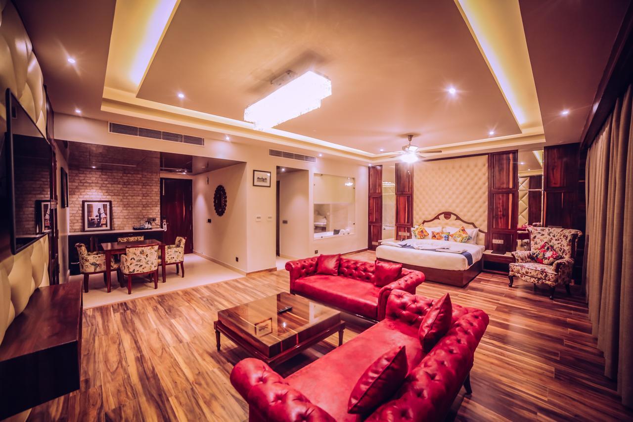 פנצ'קולה Hotel Vintage Zirakpur Chandigarh מראה חיצוני תמונה