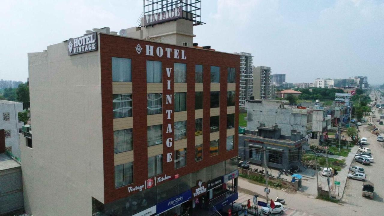 פנצ'קולה Hotel Vintage Zirakpur Chandigarh מראה חיצוני תמונה