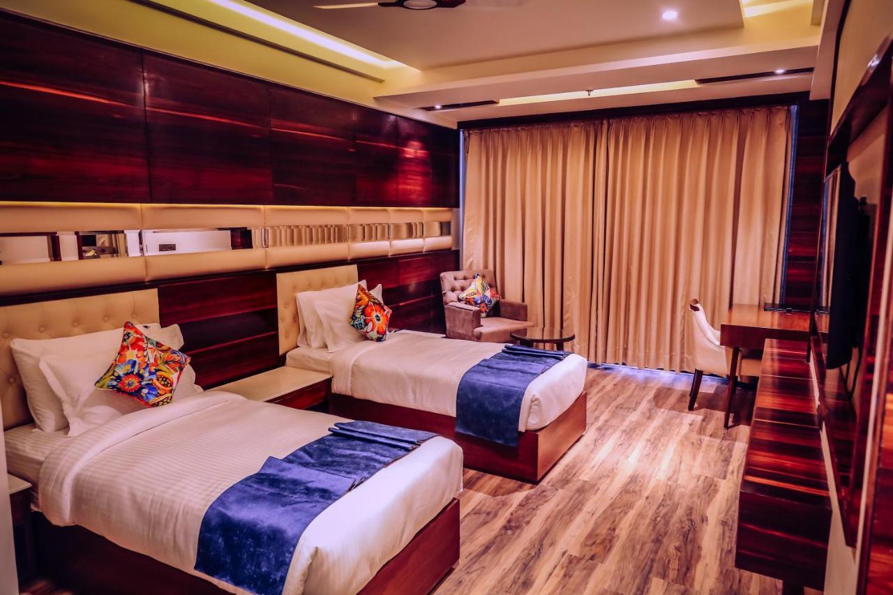 פנצ'קולה Hotel Vintage Zirakpur Chandigarh מראה חיצוני תמונה